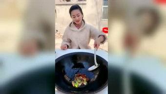 主播吃小胖瓜,趣味横生引网友热议