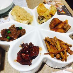 北京国贸商场吃瓜,一网打尽京城美食风云